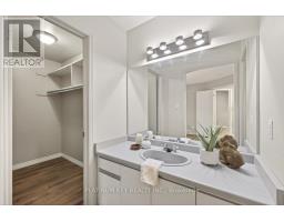 576 HELEN STREET - 13