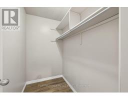 576 HELEN STREET - 14