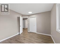 576 HELEN STREET - 15