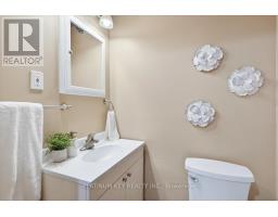 576 HELEN STREET - 18