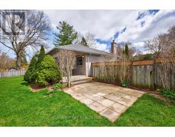 576 HELEN STREET - 19