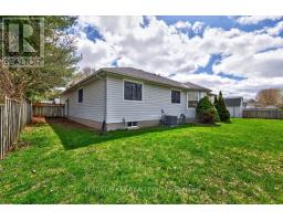 576 HELEN STREET - 22