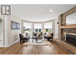 576 HELEN STREET - 4