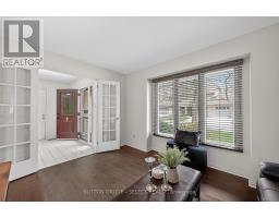 19 - 70 GLENROY ROAD - 12