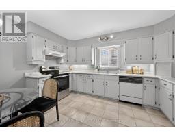 19 - 70 GLENROY ROAD - 13