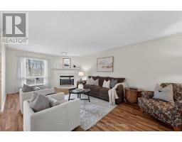 19 - 70 GLENROY ROAD - 17