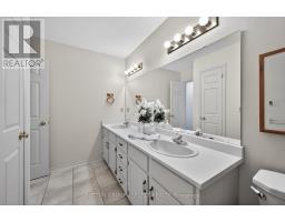 19 - 70 GLENROY ROAD - 23