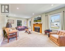 703 WELLINGTON STREET - 16