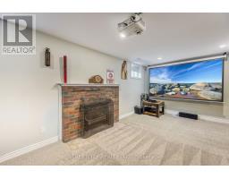 703 WELLINGTON STREET - 29