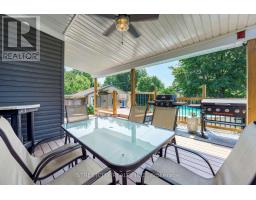 703 WELLINGTON STREET - 38