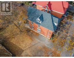 551 ADELAIDE STREET N - 36