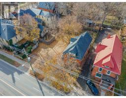 551 ADELAIDE STREET N - 39