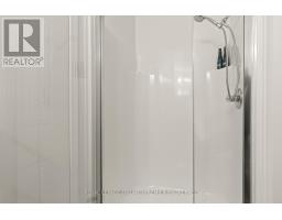 20 - 215 NORTH CENTRE ROAD - 19