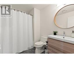 20 - 215 NORTH CENTRE ROAD - 22