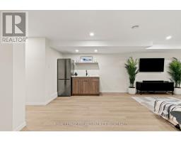 20 - 215 NORTH CENTRE ROAD - 29