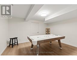 20 - 215 NORTH CENTRE ROAD - 31