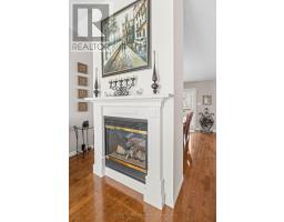 4 OAKWOOD COURT - 11