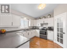 4 OAKWOOD COURT - 15