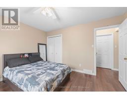 4 OAKWOOD COURT - 31