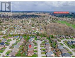 4 OAKWOOD COURT - 48