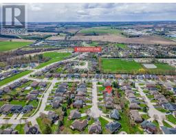 4 OAKWOOD COURT - 49