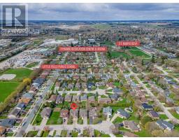 4 OAKWOOD COURT - 50