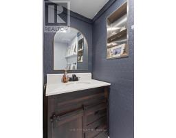 898 DALKEITH AVENUE - 33