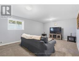 16 - 3400 CASTLE ROCK PLACE - 34