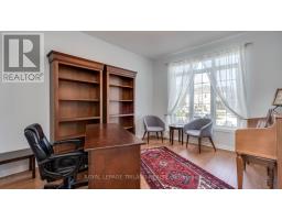 1223 THORNLEY STREET - 12