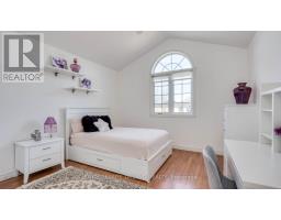 1223 THORNLEY STREET - 21