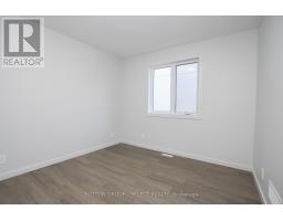 99 OPTIMIST DRIVE - 20