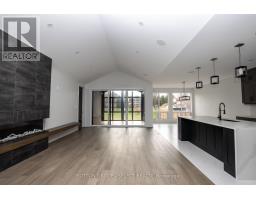 99 OPTIMIST DRIVE - 7