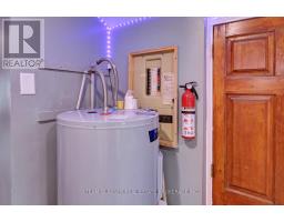 225 SIMCOE STREET - 16