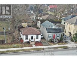 225 SIMCOE STREET - 21