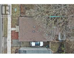 225 SIMCOE STREET - 22