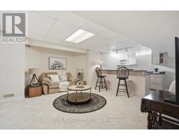 58 MEADOWRIDGE CRESCENT - 34