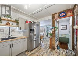 70 TALAVERA CRESCENT - 12