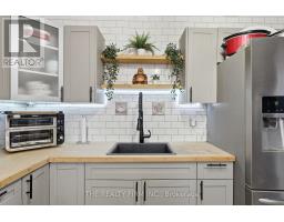 70 TALAVERA CRESCENT - 15