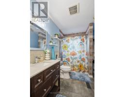 70 TALAVERA CRESCENT - 29