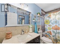 70 TALAVERA CRESCENT - 30