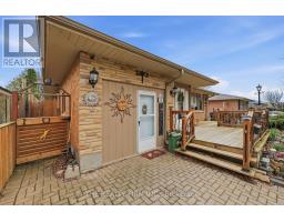 70 TALAVERA CRESCENT - 4