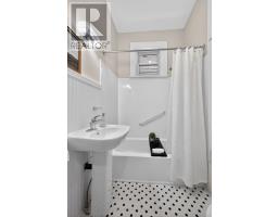 1180 YORK STREET - 28