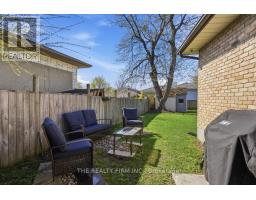 923 WILLOW LANE - 39