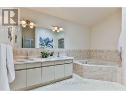 8 - 60 ROSECLIFFE CRESCENT - 28