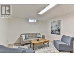 8 - 60 ROSECLIFFE CRESCENT - 35