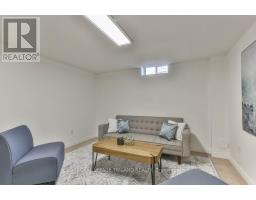 8 - 60 ROSECLIFFE CRESCENT - 36