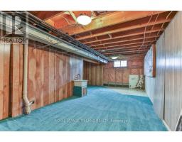 8 - 60 ROSECLIFFE CRESCENT - 44