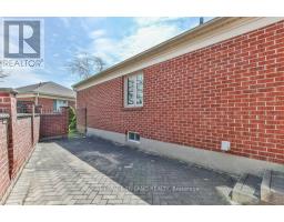 8 - 60 ROSECLIFFE CRESCENT - 47