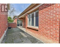 8 - 60 ROSECLIFFE CRESCENT - 49