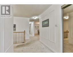 8 - 60 ROSECLIFFE CRESCENT - 6